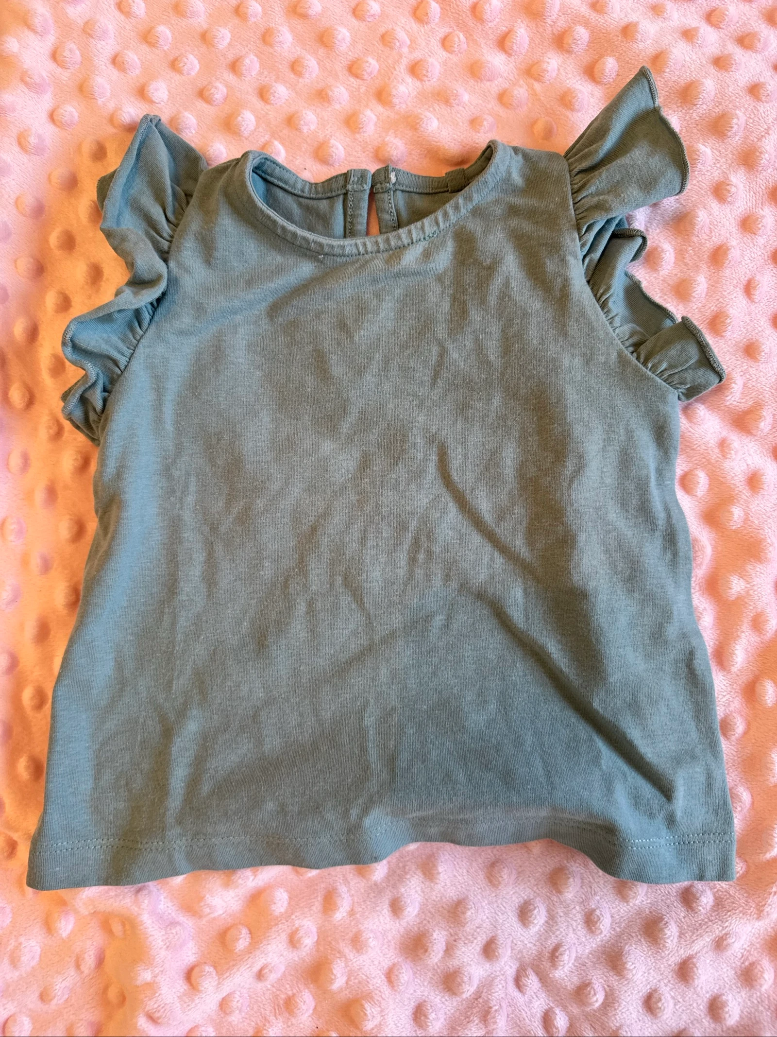 T-shirt ZY Baby 9-12 meses (72-76 cm) com folhos | Muito bom estado